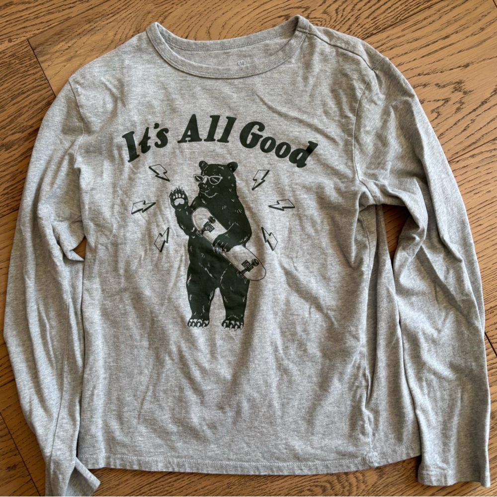 GAP Kids Boys Everyday Graphic Long-Sleeved Tee Size XL Skateboarding Image